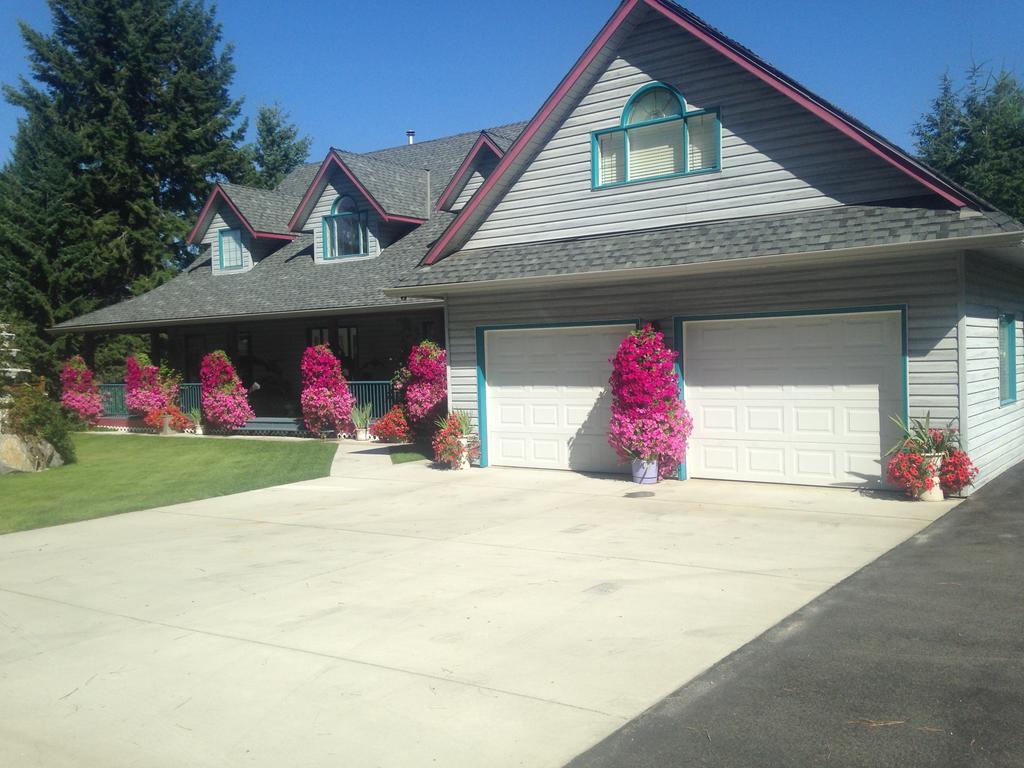 Eagle'S Nest B&B Lake Country Exterior photo