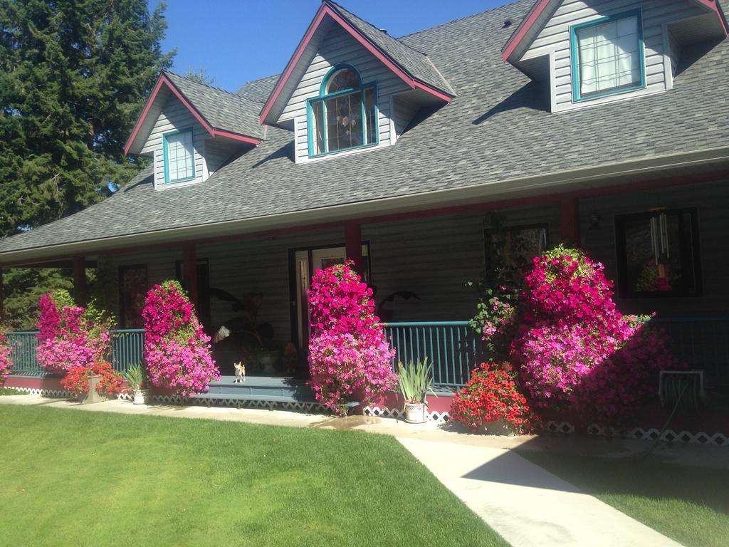 Eagle'S Nest B&B Lake Country Exterior photo