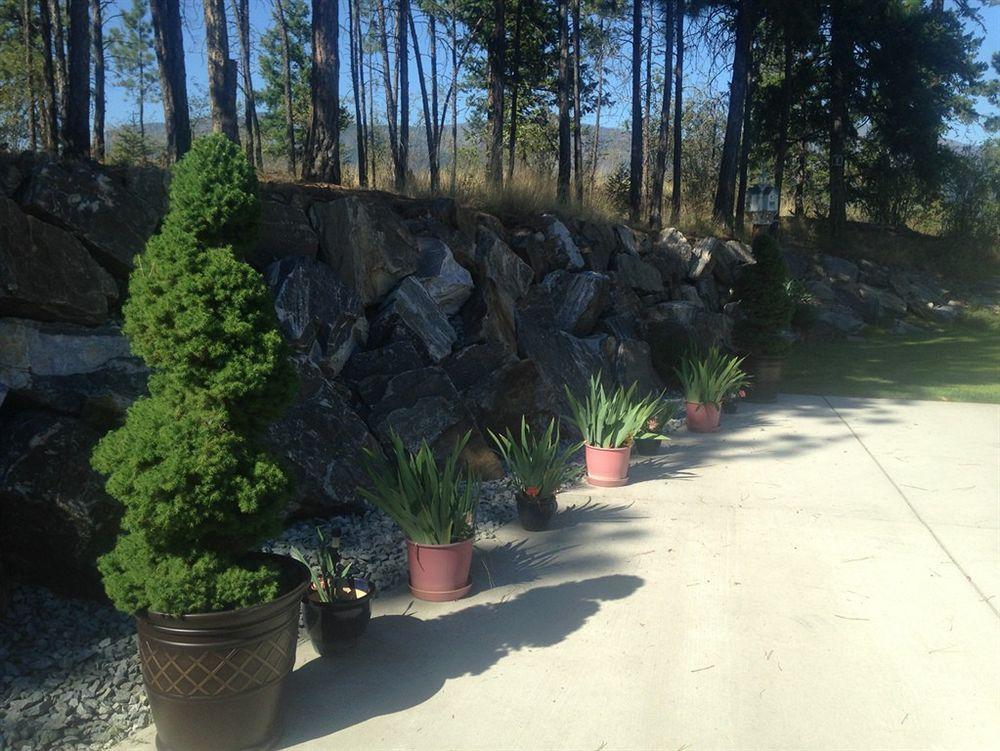Eagle'S Nest B&B Lake Country Exterior photo